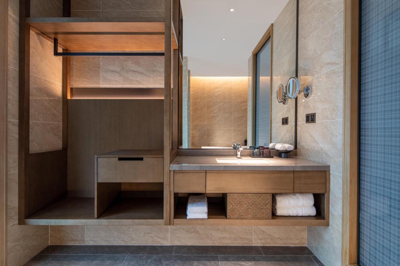 Xiamen Xiangan C&D Hotel Bagian luar foto